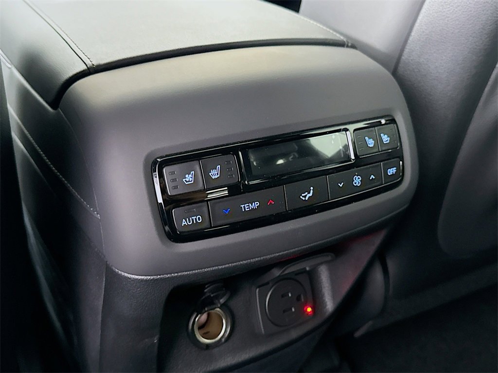 Used 2024 Hyundai Palisade Calligraphy image 27