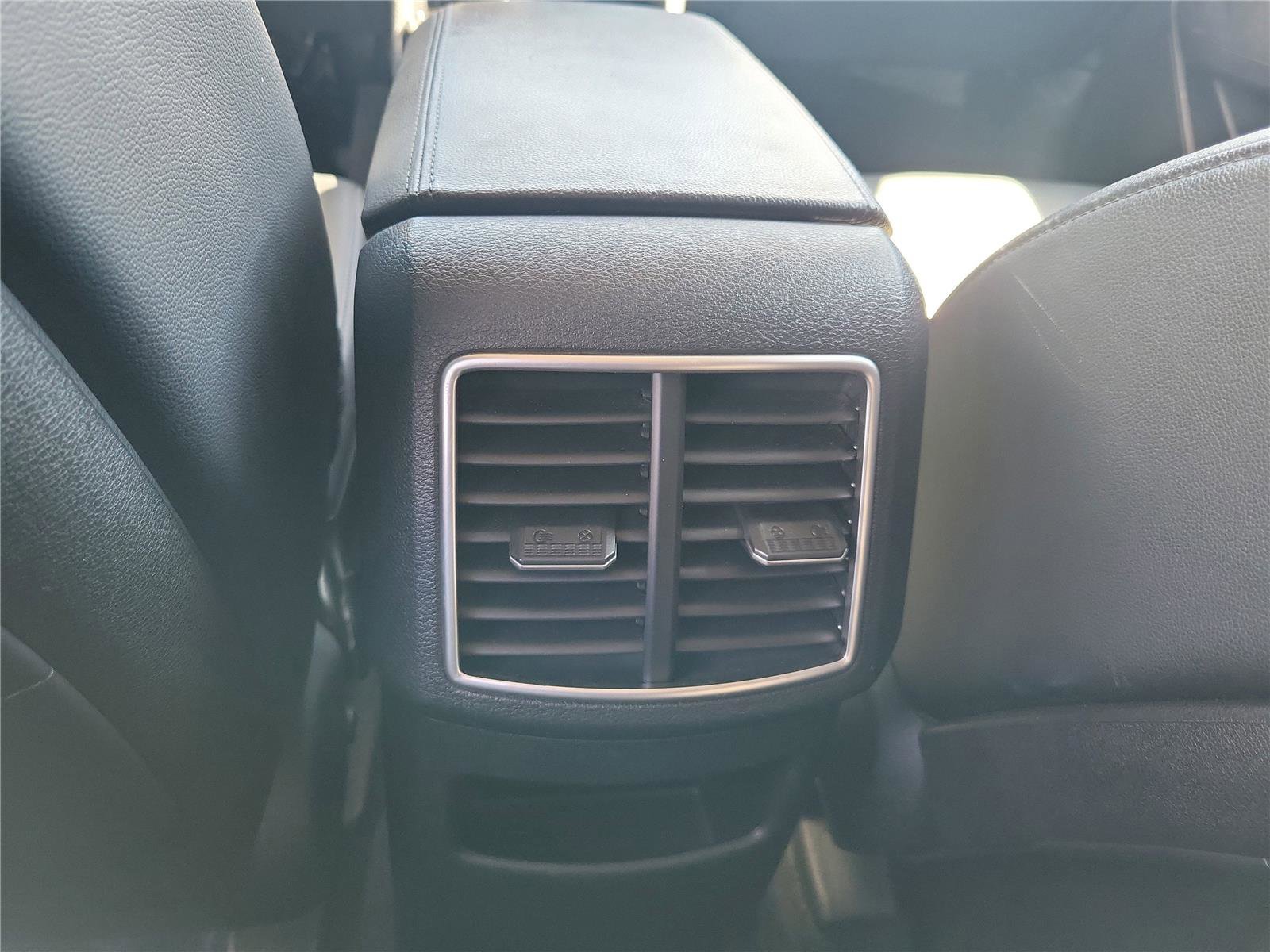 Used 2023 Kia Sportage SX FWD image 13