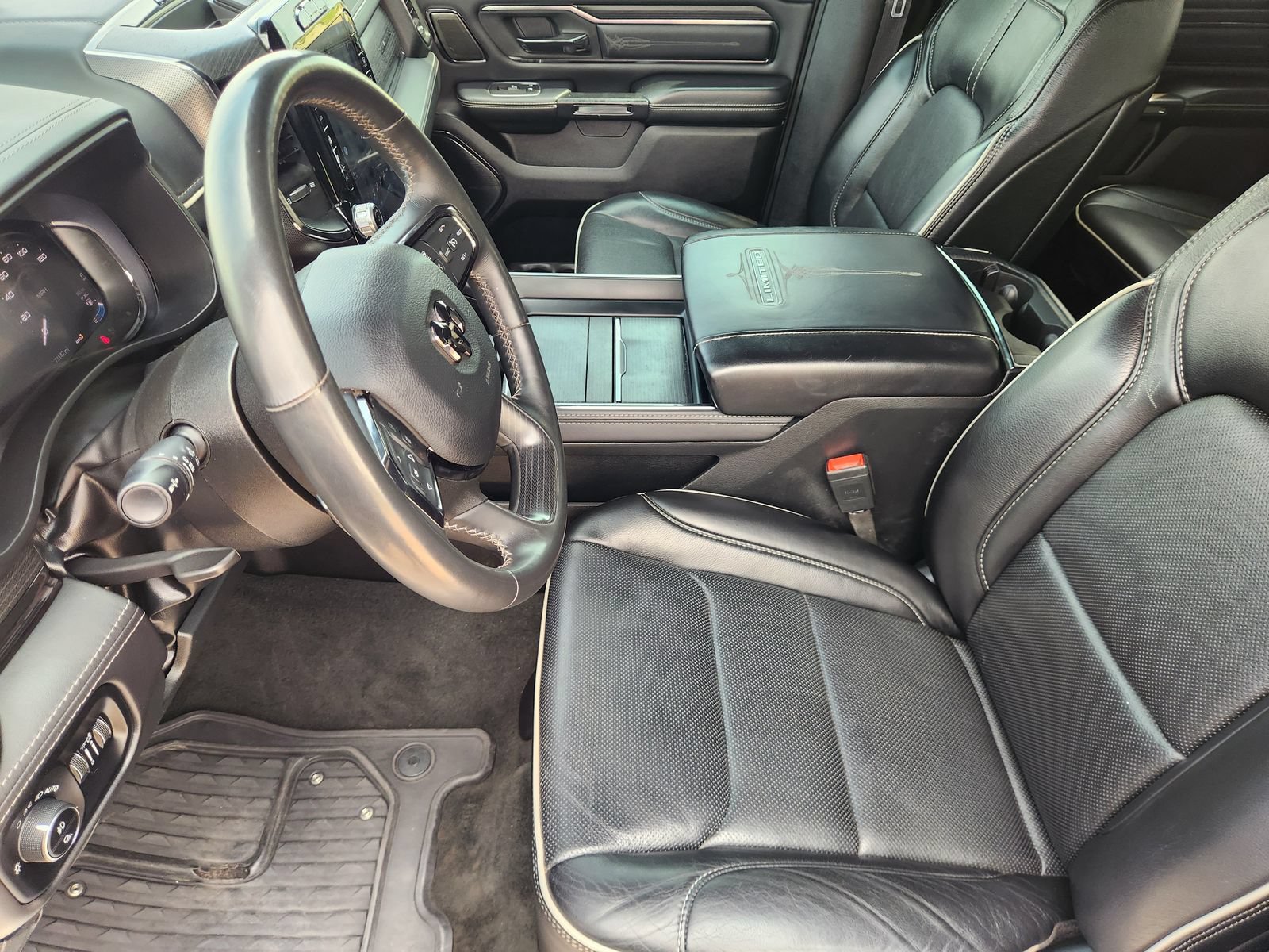 Used 2024 RAM 1500 Limited AWD/4WD image 13