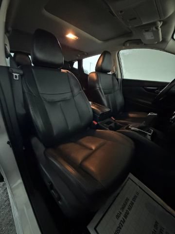 Used 2022 Nissan Rogue Sport SL w/ Premium Package AWD/4WD image 12