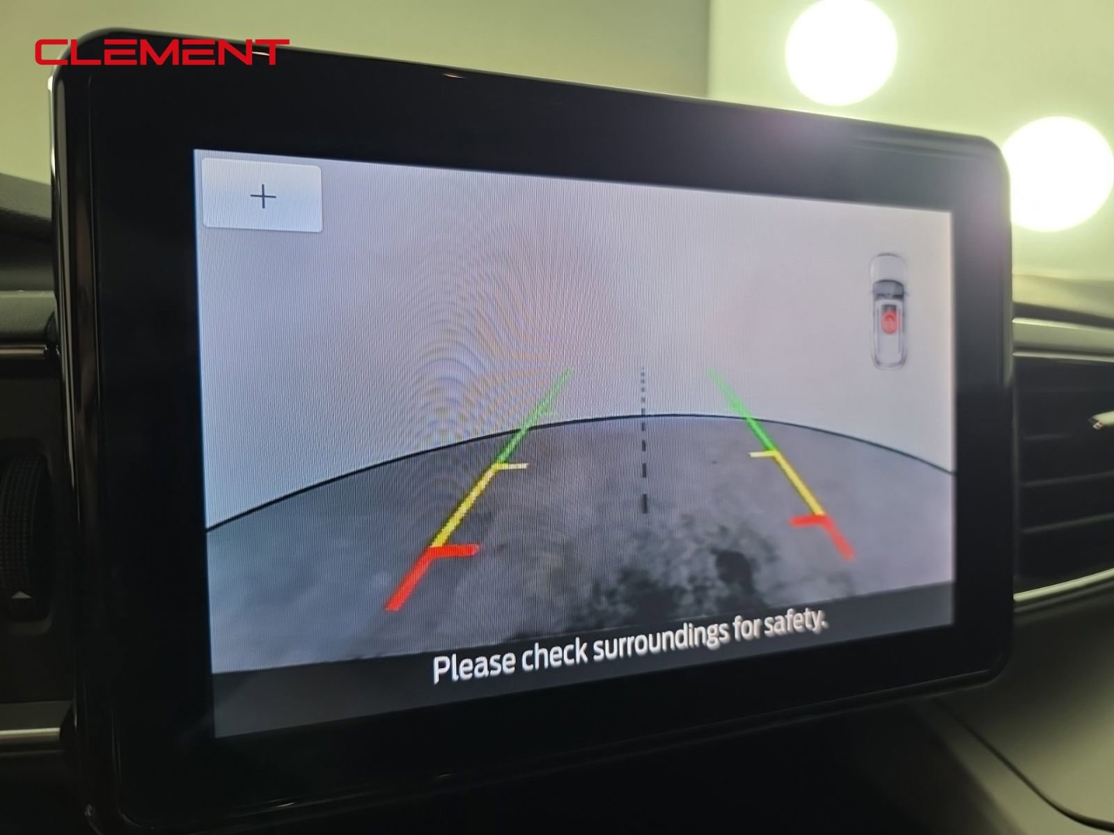 Used 2022 Ford Explorer XLT w/ Equipment Group 202A image 16