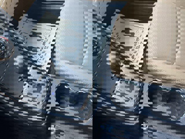 Used 2013 Hyundai Elantra GLS w/ Preferred Pkg image 21