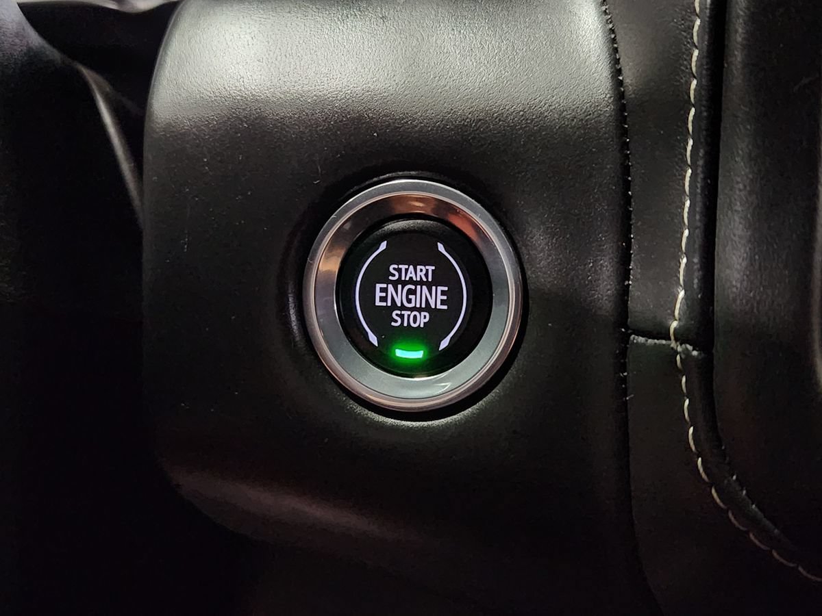 Used 2023 GMC Yukon Denali Ultimate AWD/4WD image 41