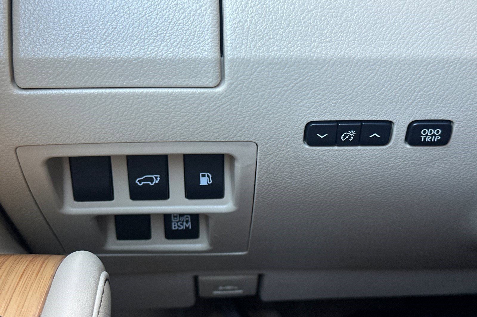 Used 2015 Lexus RX 450h FWD image 34