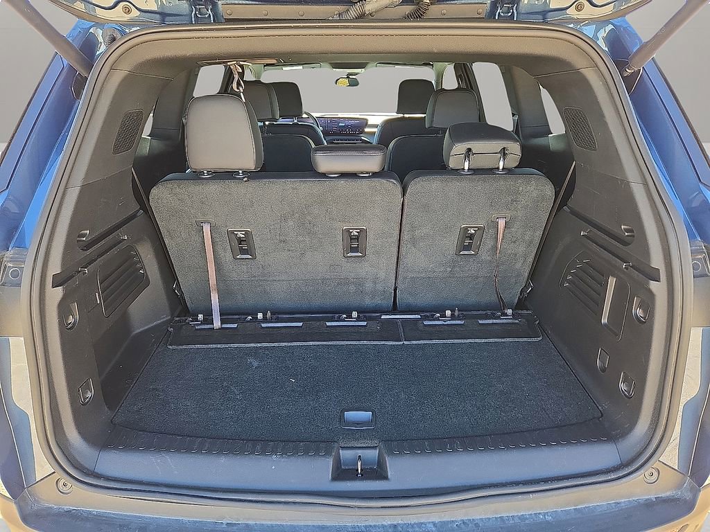 Used 2025 Buick Enclave Preferred image 13