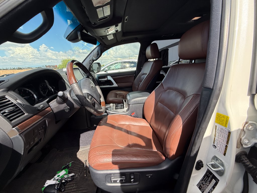 Used 2016 Toyota Land Cruiser AWD/4WD image 10