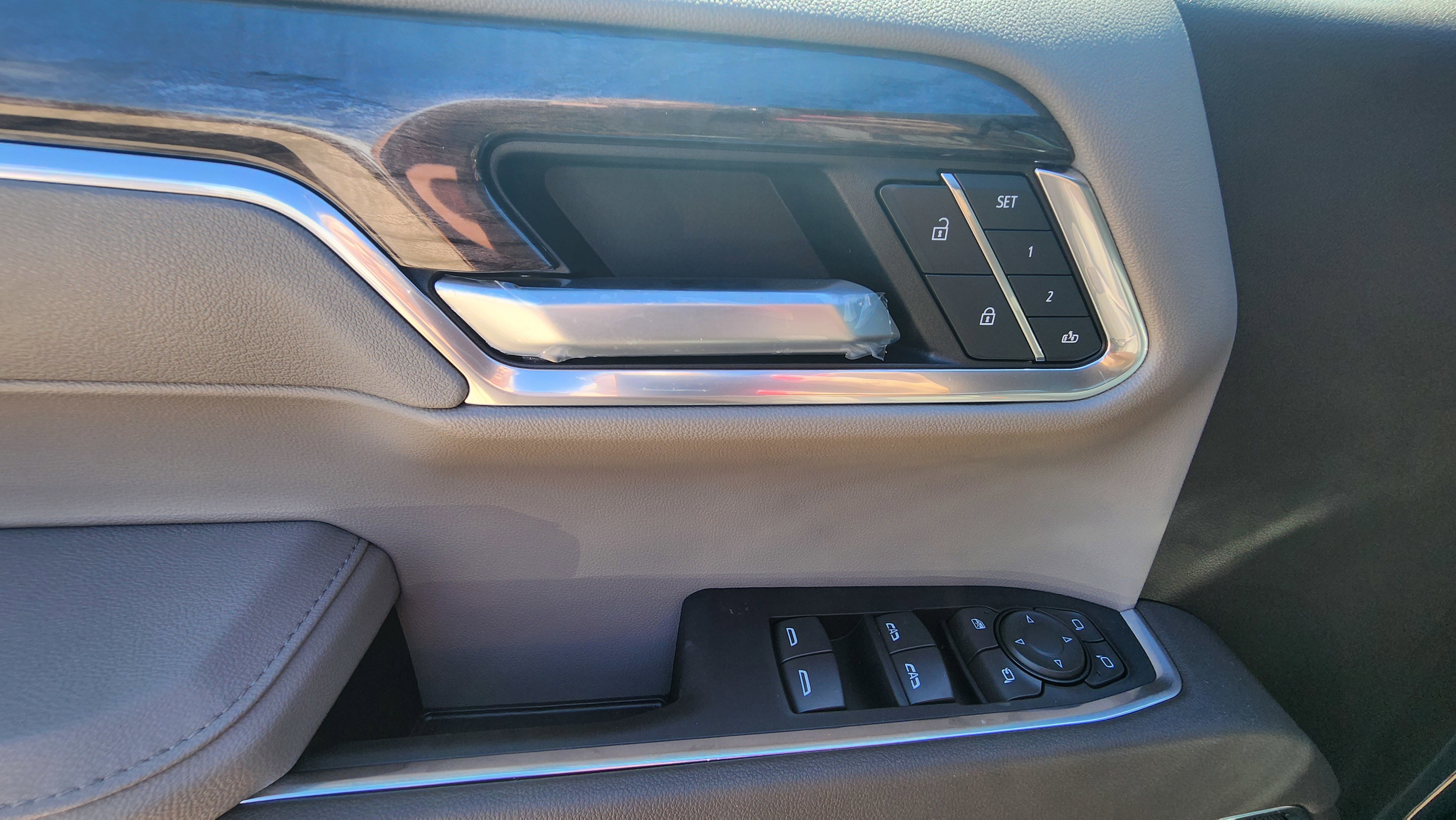 New 2025 Chevrolet Silverado 1500 LTZ w/ Z71 Off-Road Package image 10