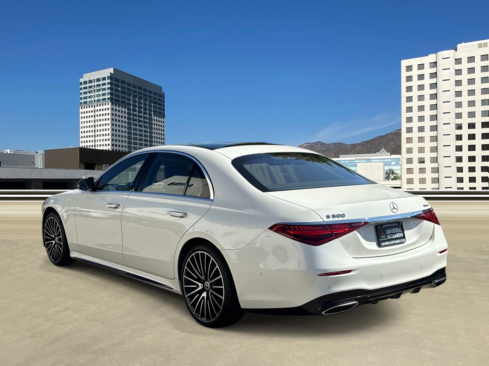 Used 2022 Mercedes-Benz S 500 4MATIC image 3