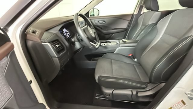 Used 2022 Nissan Rogue S FWD image 12