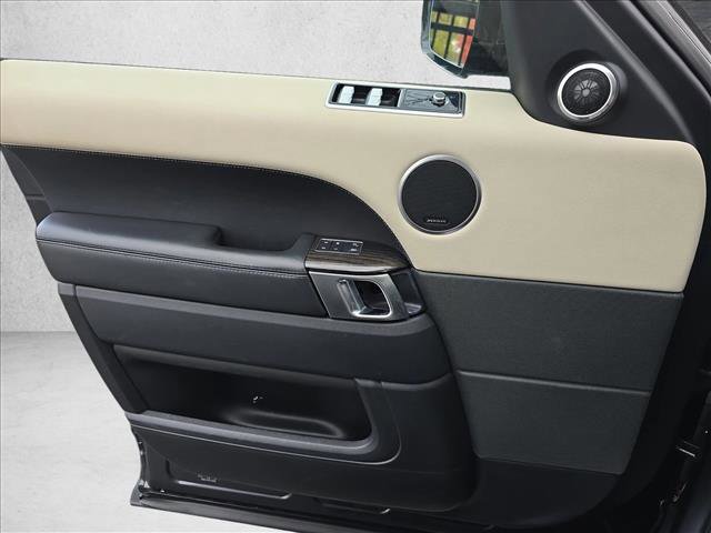 Used 2018 Land Rover Range Rover Sport HSE image 27