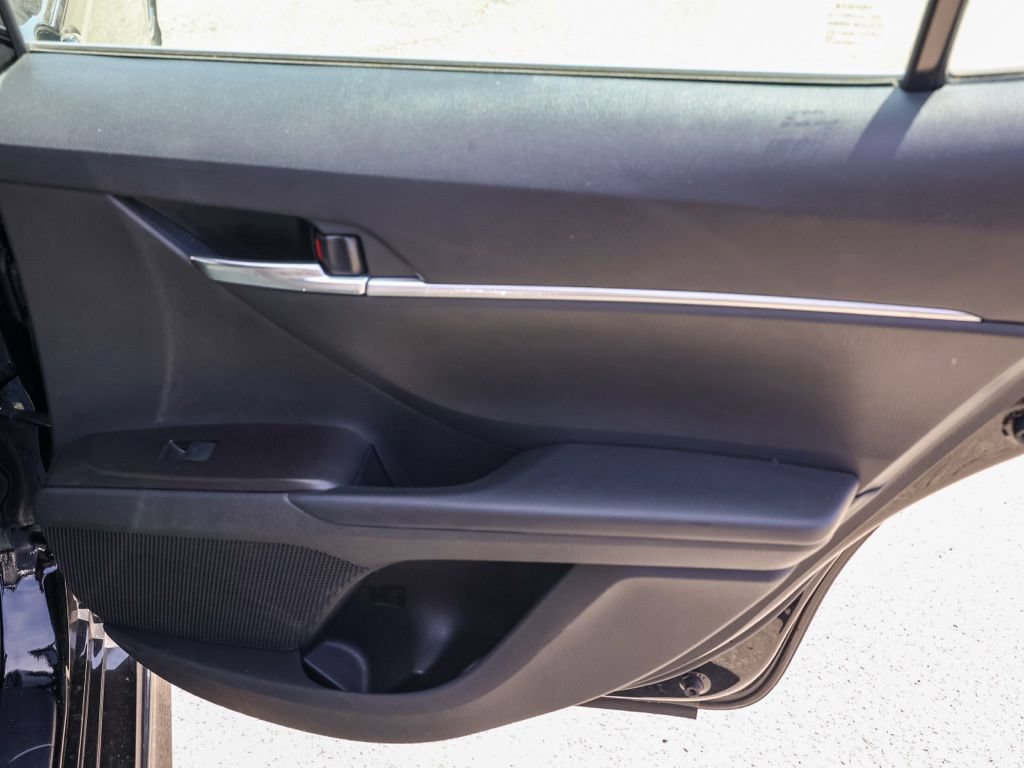 Used 2024 Toyota Camry SE FWD image 18
