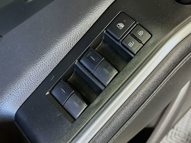 Certified 2023 Toyota Highlander XLE image 21