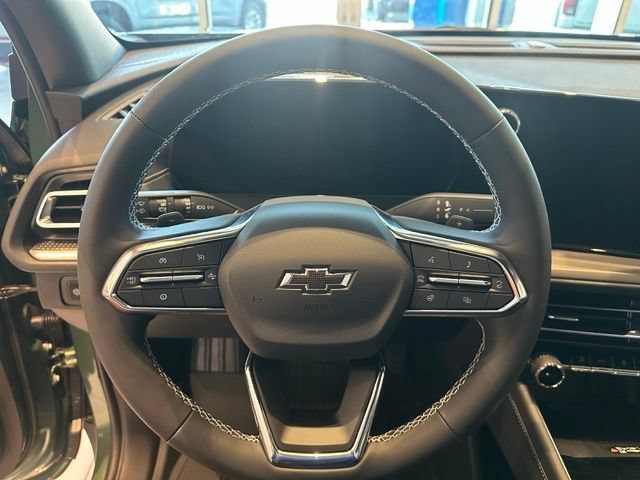 New 2027 Chevrolet Traverse LT w/ Midnight/Sport Edition AWD/4WD image 13