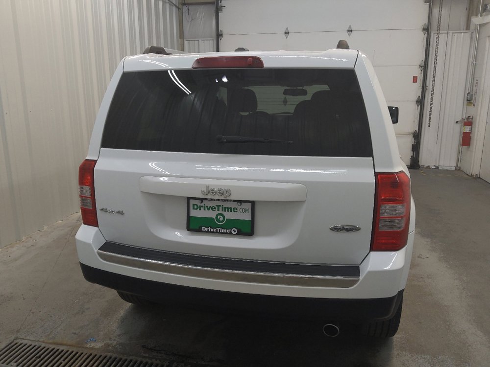 Used 2017 Jeep Patriot High Altitude AWD/4WD image 7