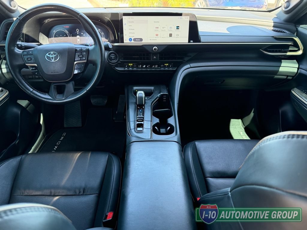 Used 2023 Toyota Crown Platinum w/ Carpet Mat Package (TMS) AWD/4WD image 20