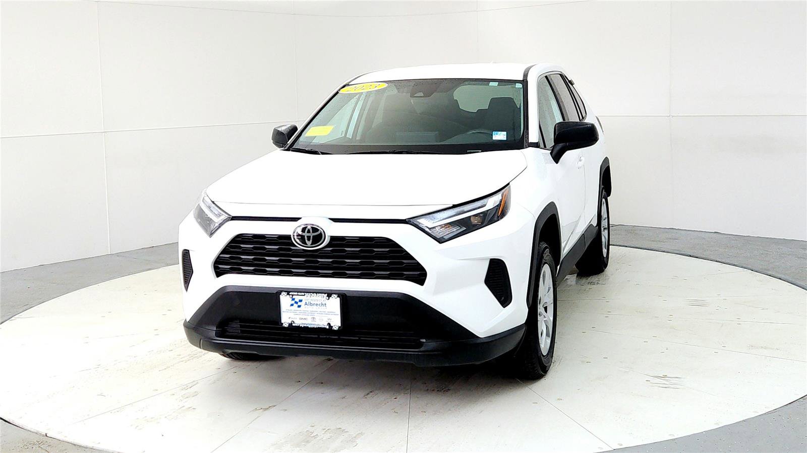 Used 2023 Toyota RAV4 LE image 2