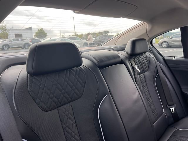 Used 2020 BMW 740i w/ Premium Package RWD image 34