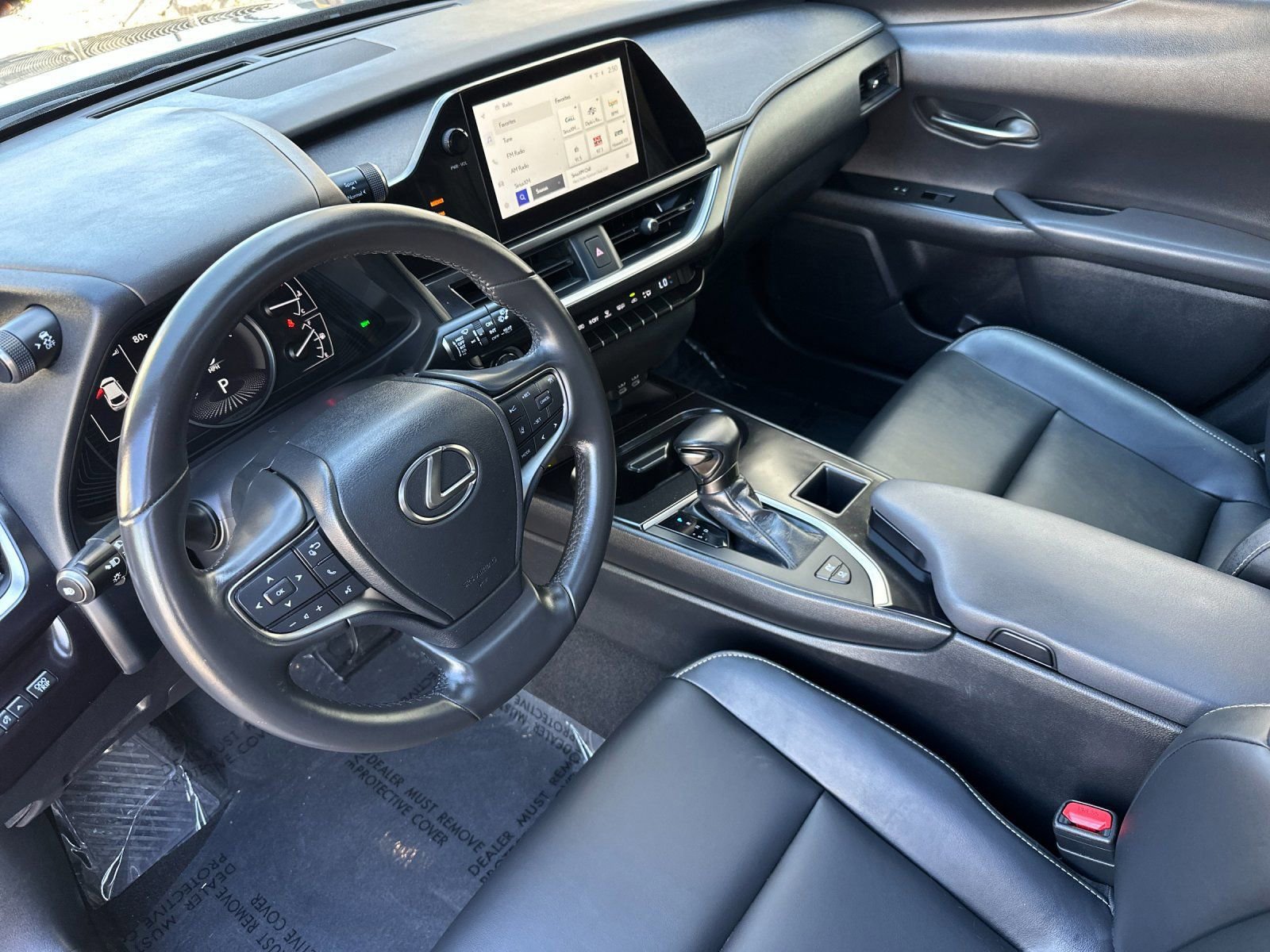 Used 2024 Lexus UX 250h FWD image 10