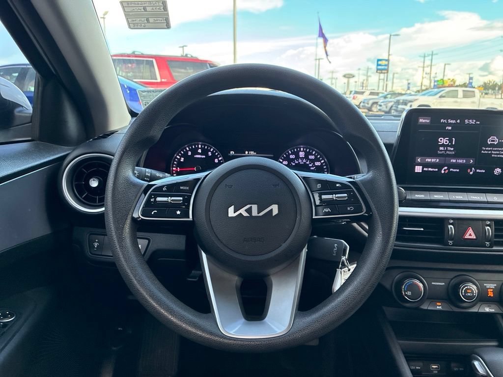 Used 2022 Kia Forte LXS FWD image 16
