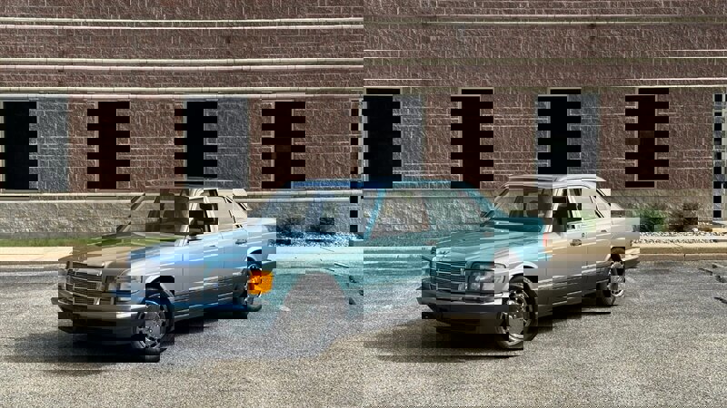 Used 1991 Mercedes-Benz 300 SE image 1