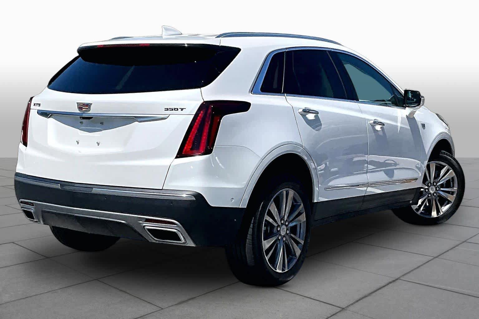 Used 2024 Cadillac XT5 Premium Luxury w/ Technology Package FWD image 13