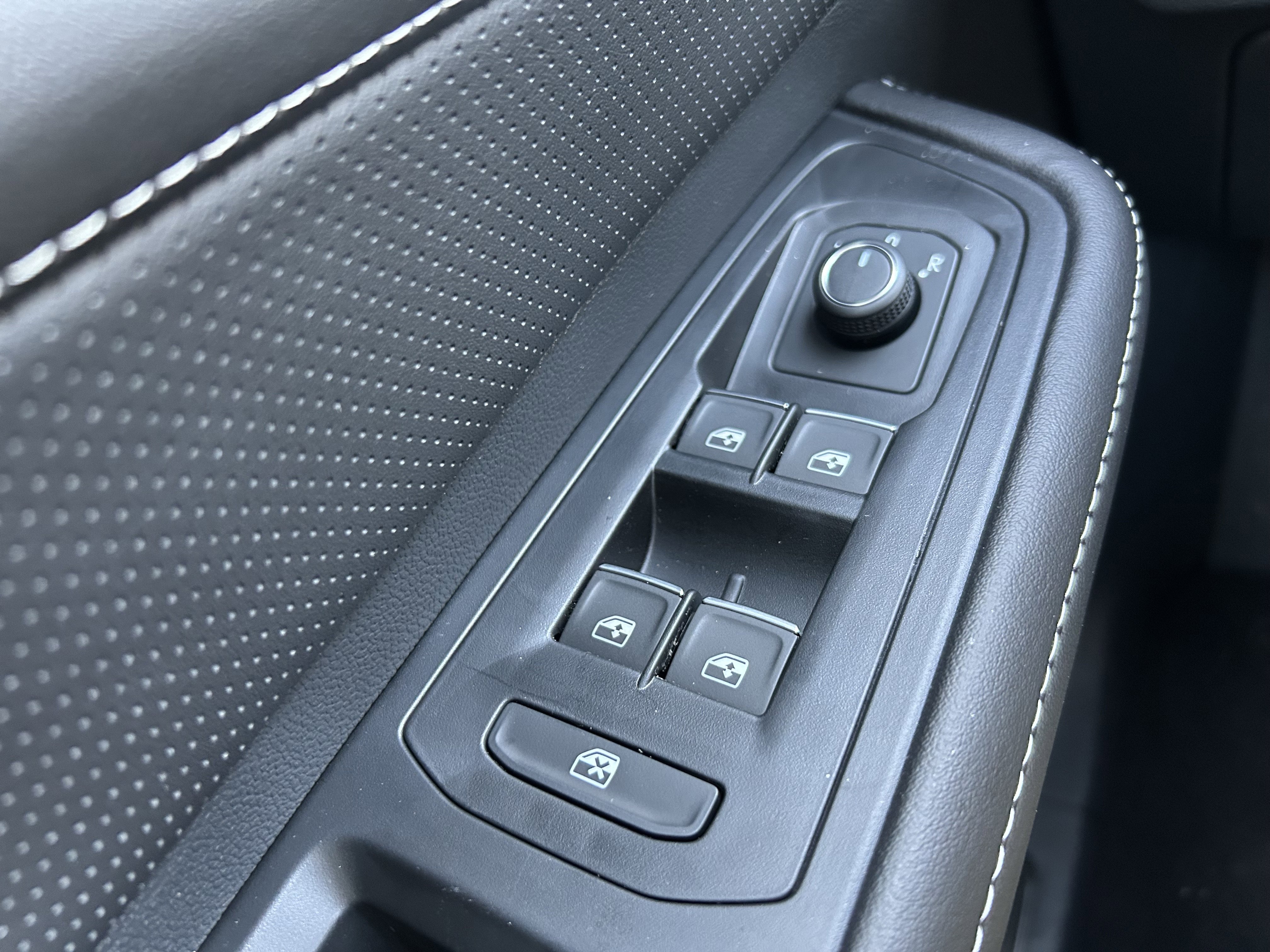 New 2026 Volkswagen Atlas SE image 20