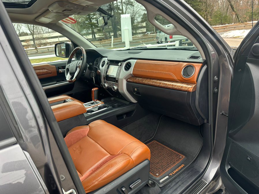 Used 2017 Toyota Tundra 1794 Edition image 12