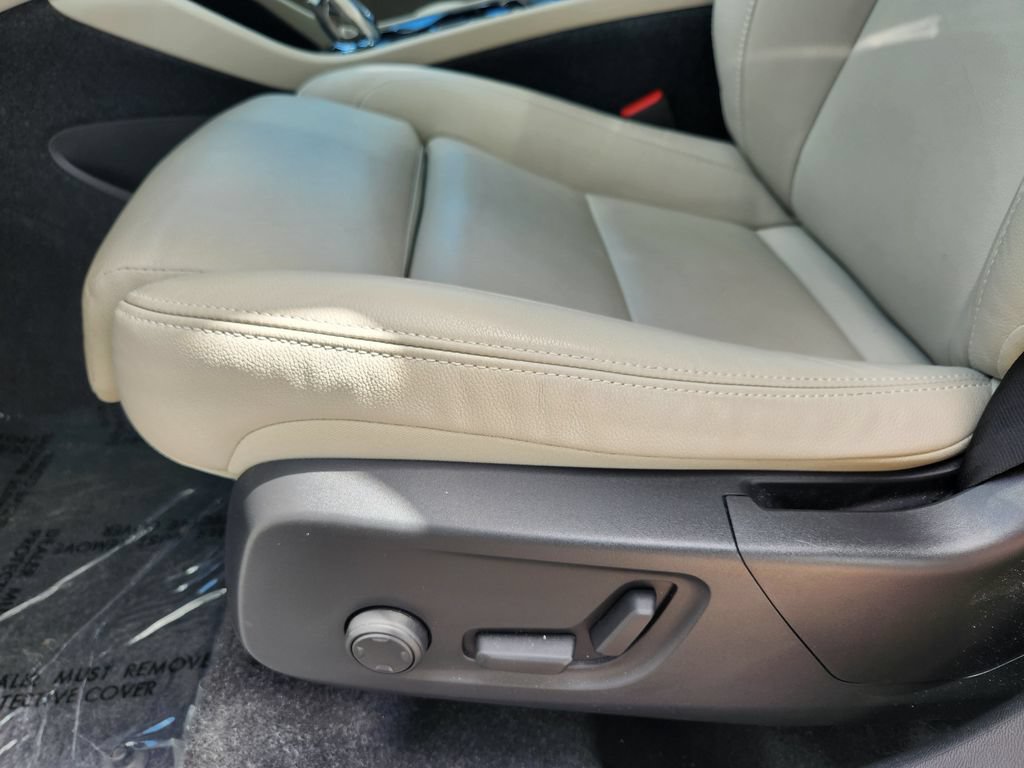 New 2026 Volvo XC40 B5 Plus w/ Protection Package Premier AWD/4WD image 14