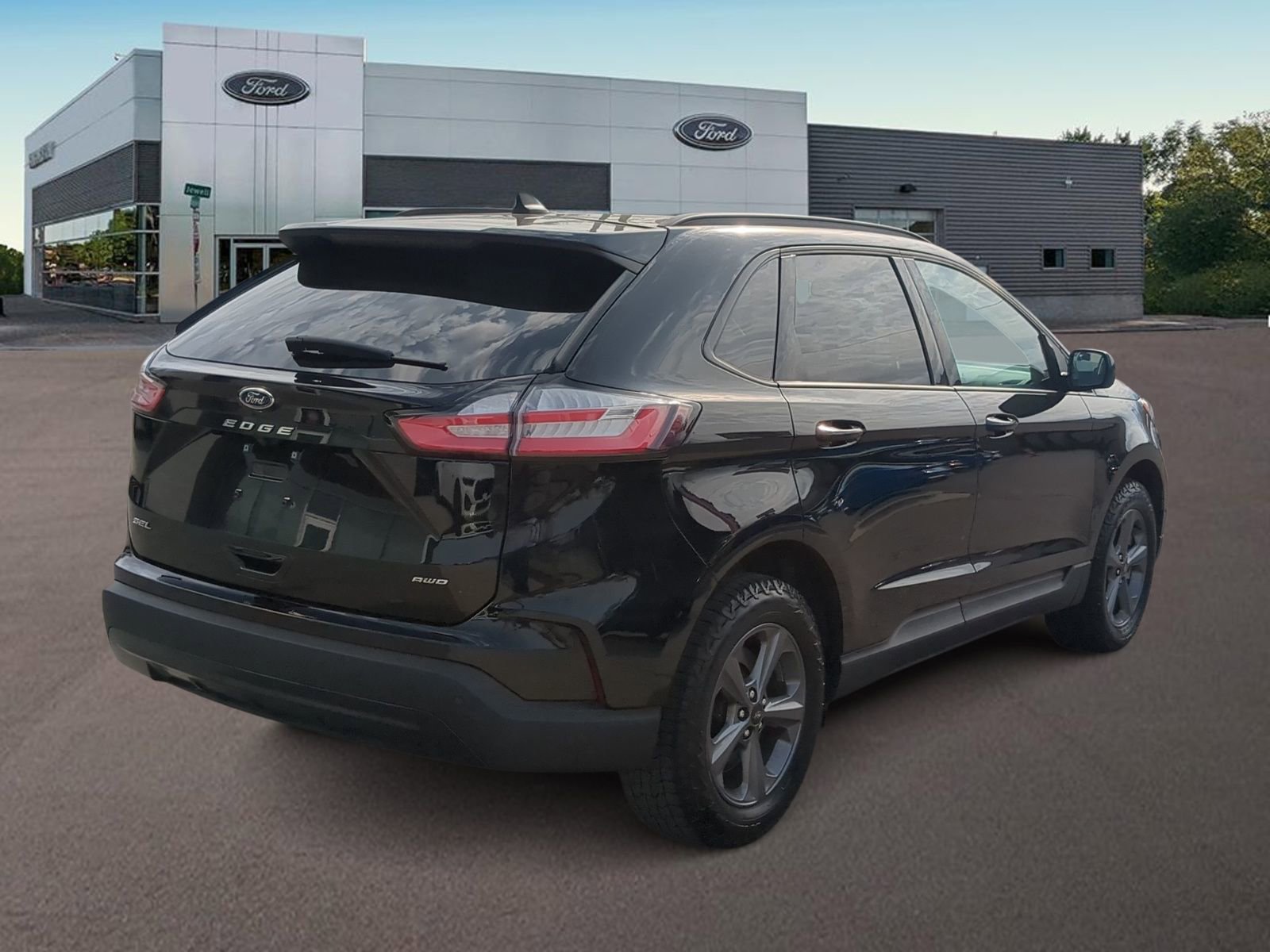 Used 2023 Ford Edge SEL w/ Sport Appearance Package AWD/4WD image 11