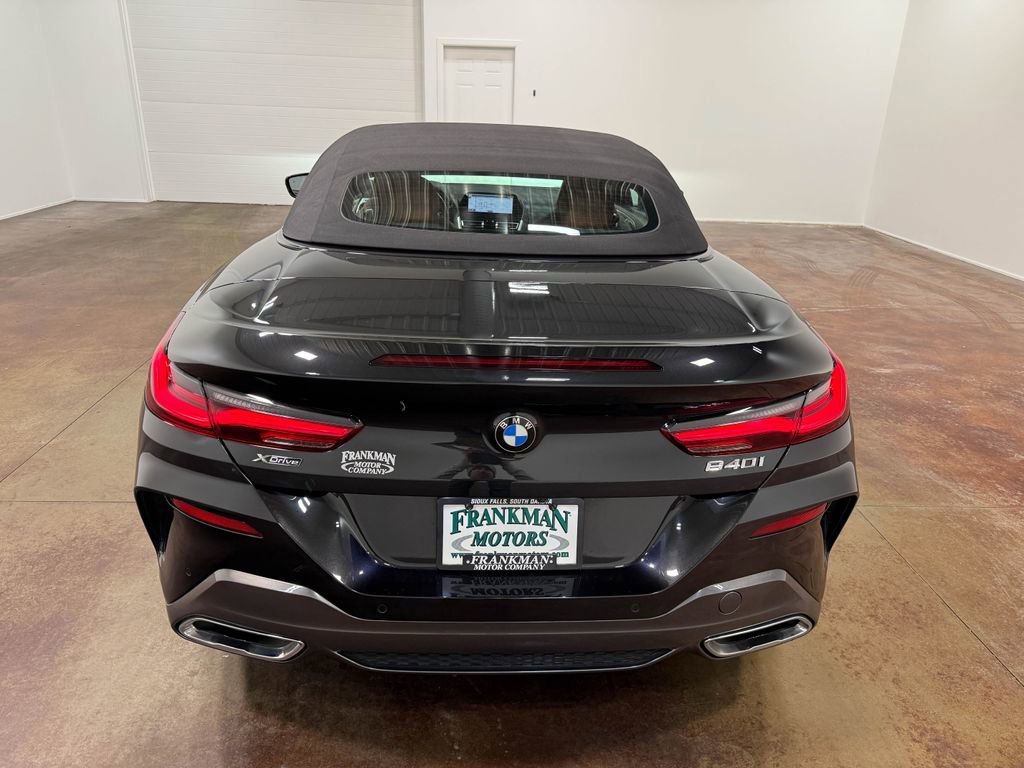Used 2022 BMW 840i xDrive Convertible w/ Comfort Seating Package image 39
