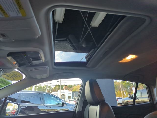 Used 2022 Subaru Crosstrek 2.5i Limited w/ Moonroof Package 2 image 29