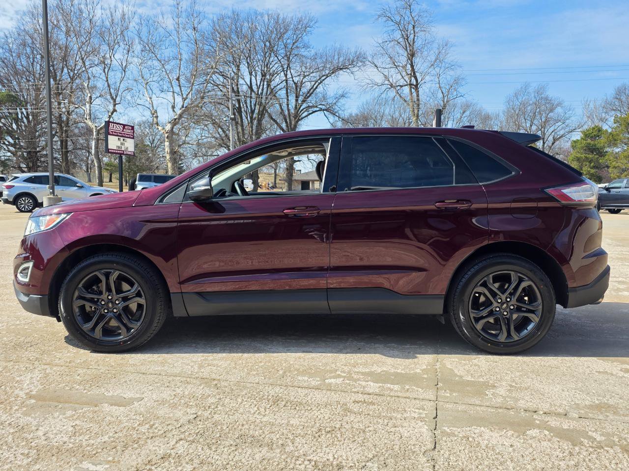 Used 2018 Ford Edge SEL w/ Equipment Group 201A image 7