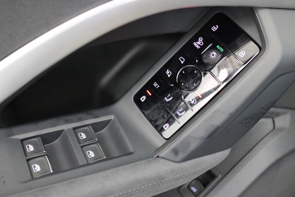 New 2026 Audi SQ5 Premium Plus AWD/4WD image 18