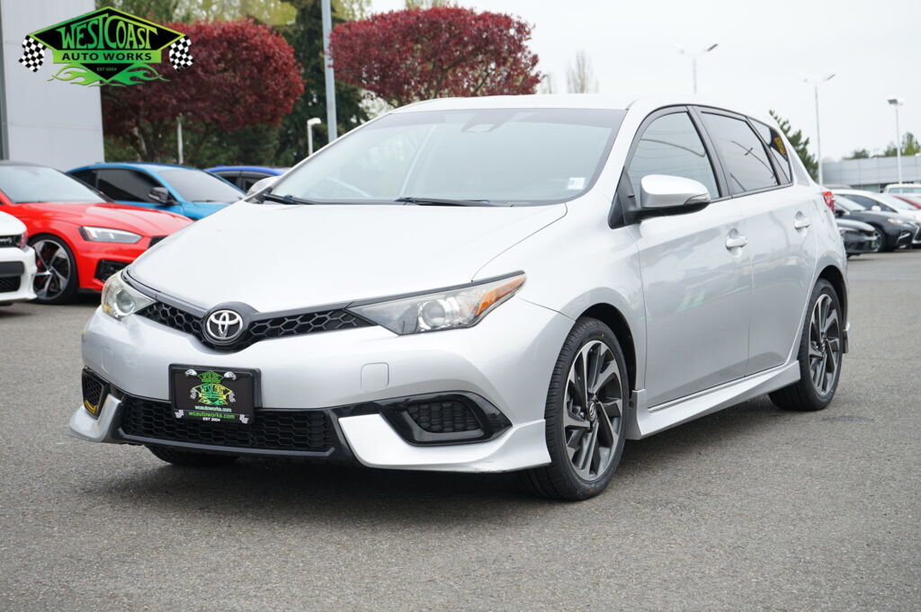 Used 2017 Toyota Corolla iM image 1