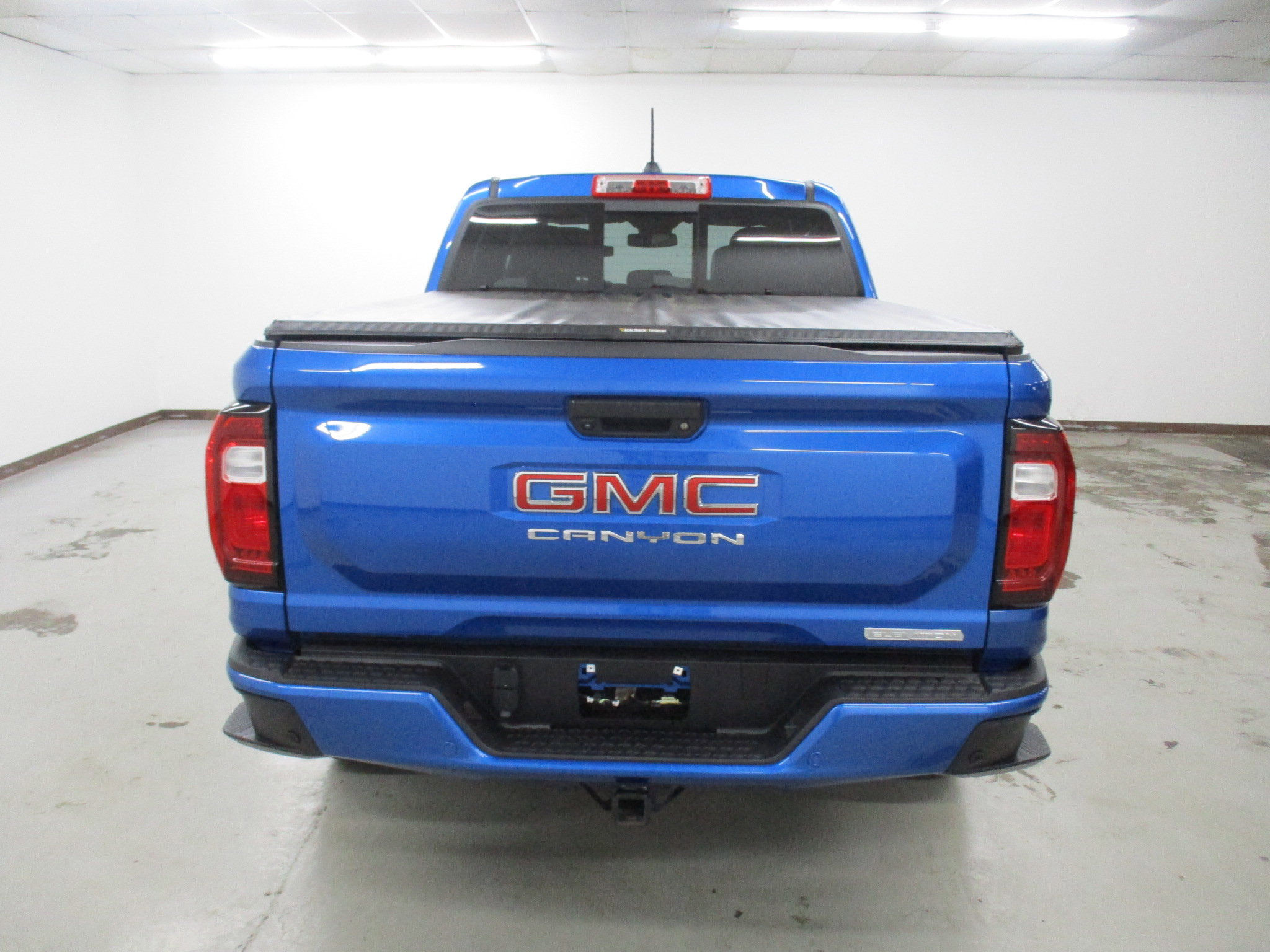 Used 2024 GMC Canyon Elevation w/ Elevation Premium Package image 7