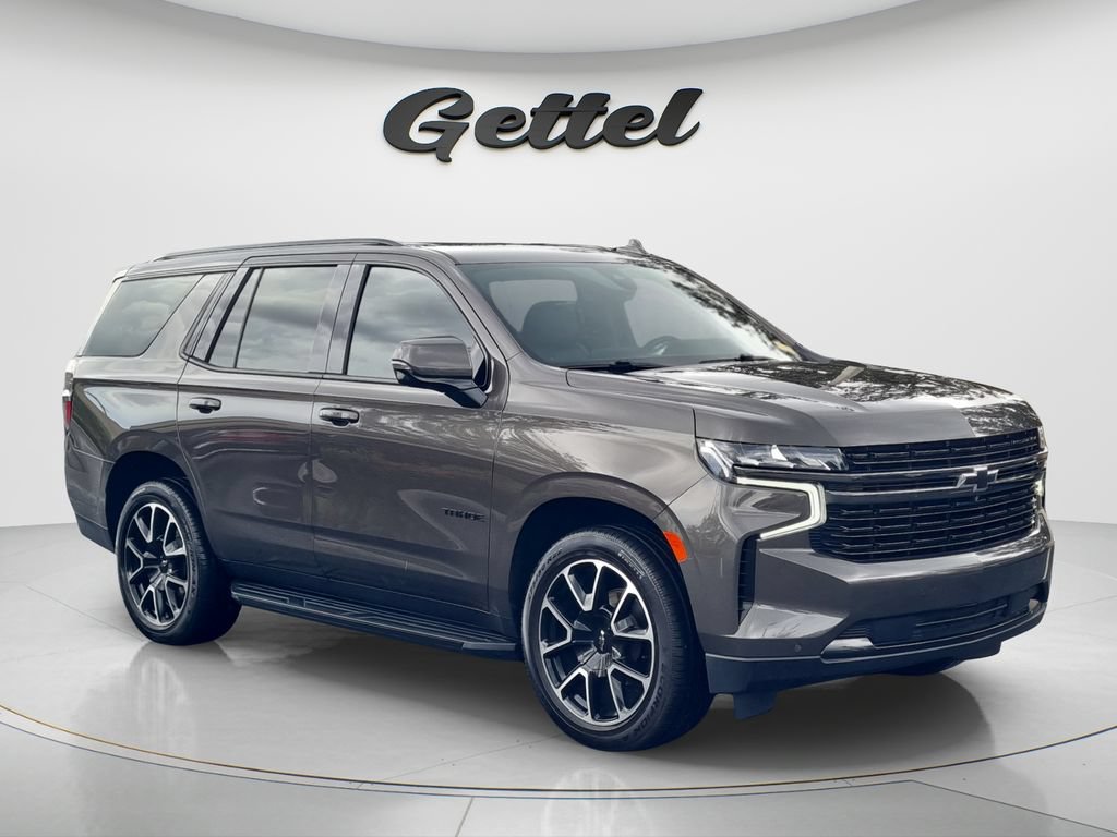 Used 2021 Chevrolet Tahoe RST w/ Luxury Package AWD/4WD image 3