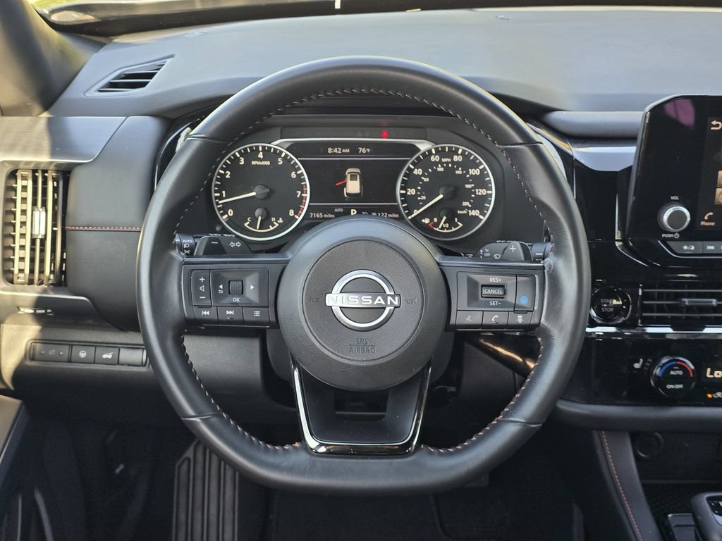 Used 2025 Nissan Pathfinder Rock Creek AWD/4WD image 16