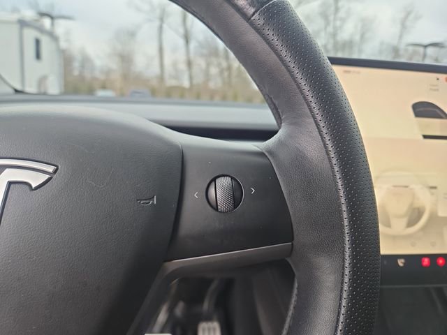 Used 2022 Tesla Model Y Performance image 26