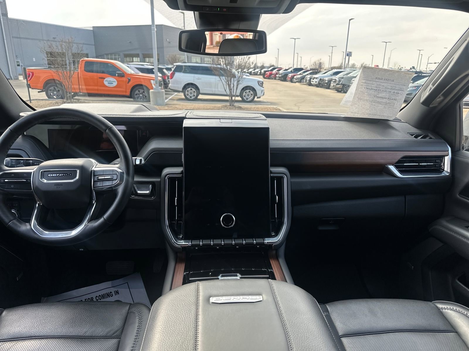 Used 2025 GMC Yukon Denali image 12