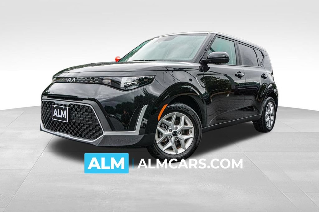 Used 2025 Kia Soul LX w/ LX Technology Package