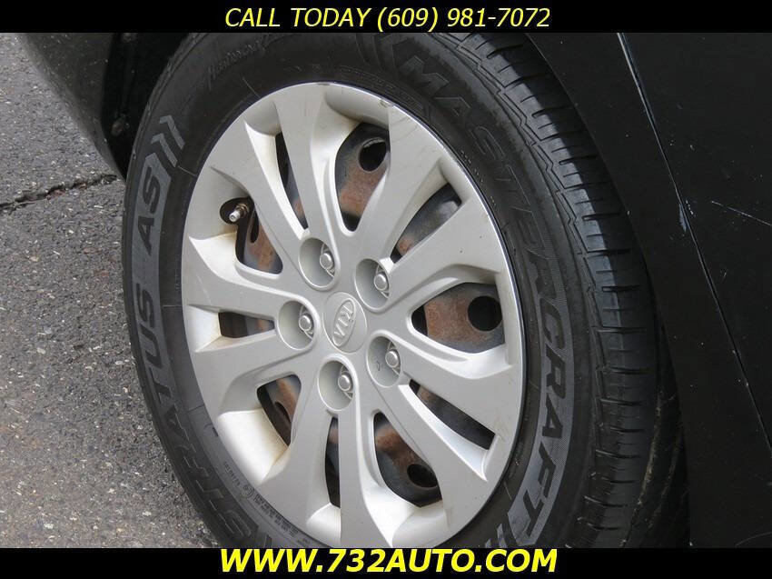 Used 2011 Kia Forte EX w/ Fuel Economy Pkg image 17