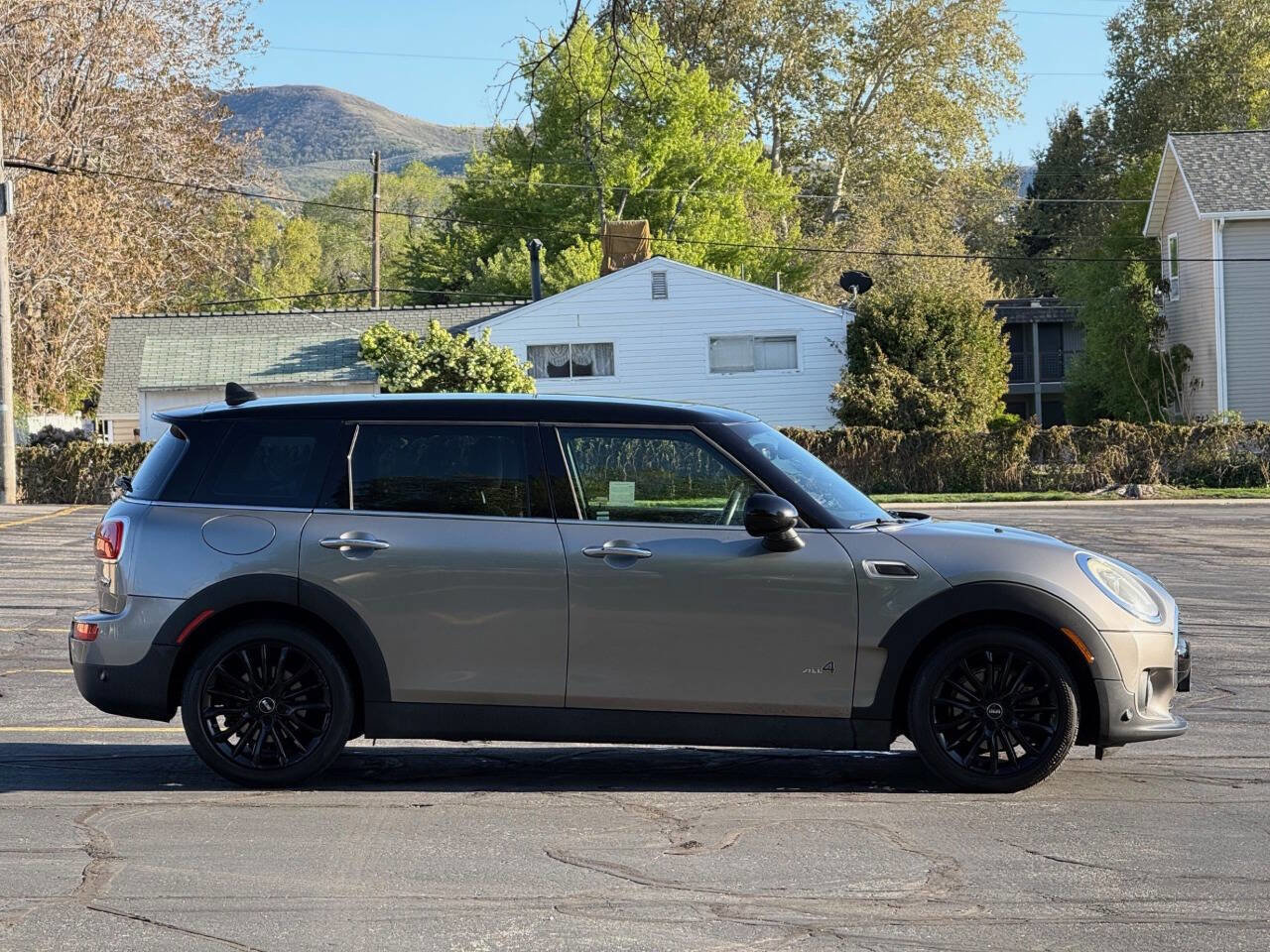 Used 2017 MINI Cooper Clubman ALL4 AWD/4WD image 4