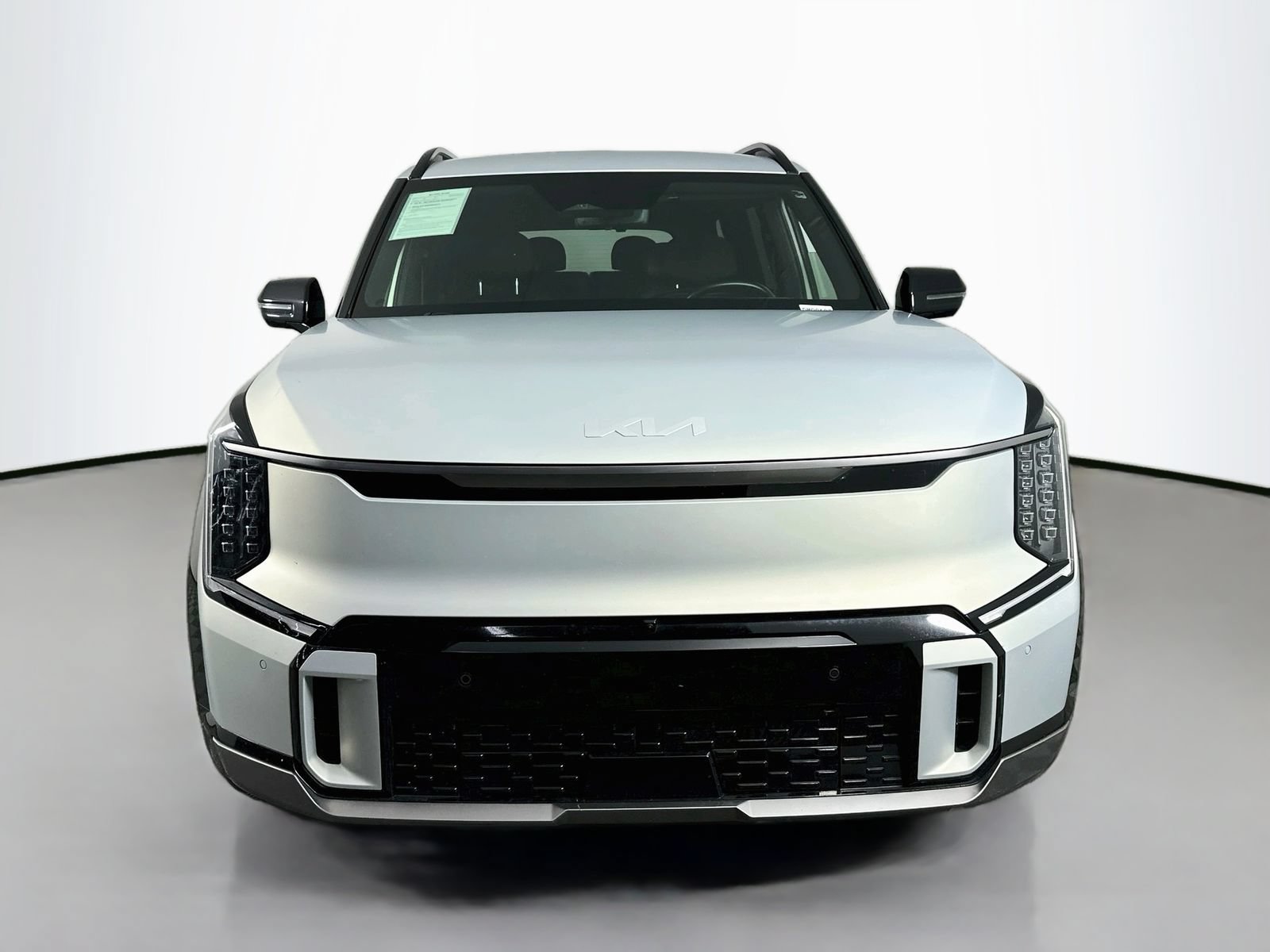 Used 2024 Kia EV9 GT-Line AWD/4WD image 2