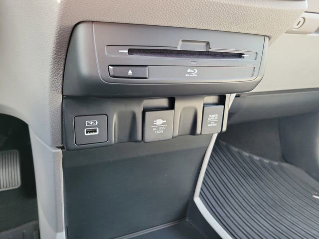 Certified 2024 Honda Odyssey Touring image 26