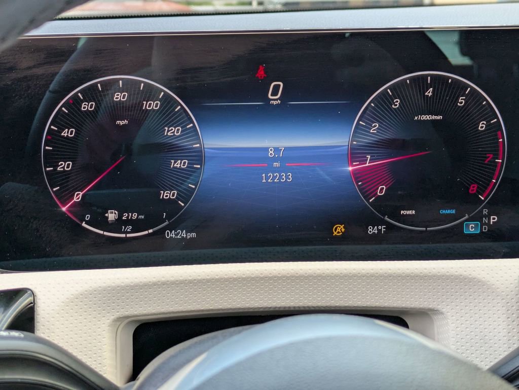 Used 2025 Mercedes-Benz CLA 250 image 22