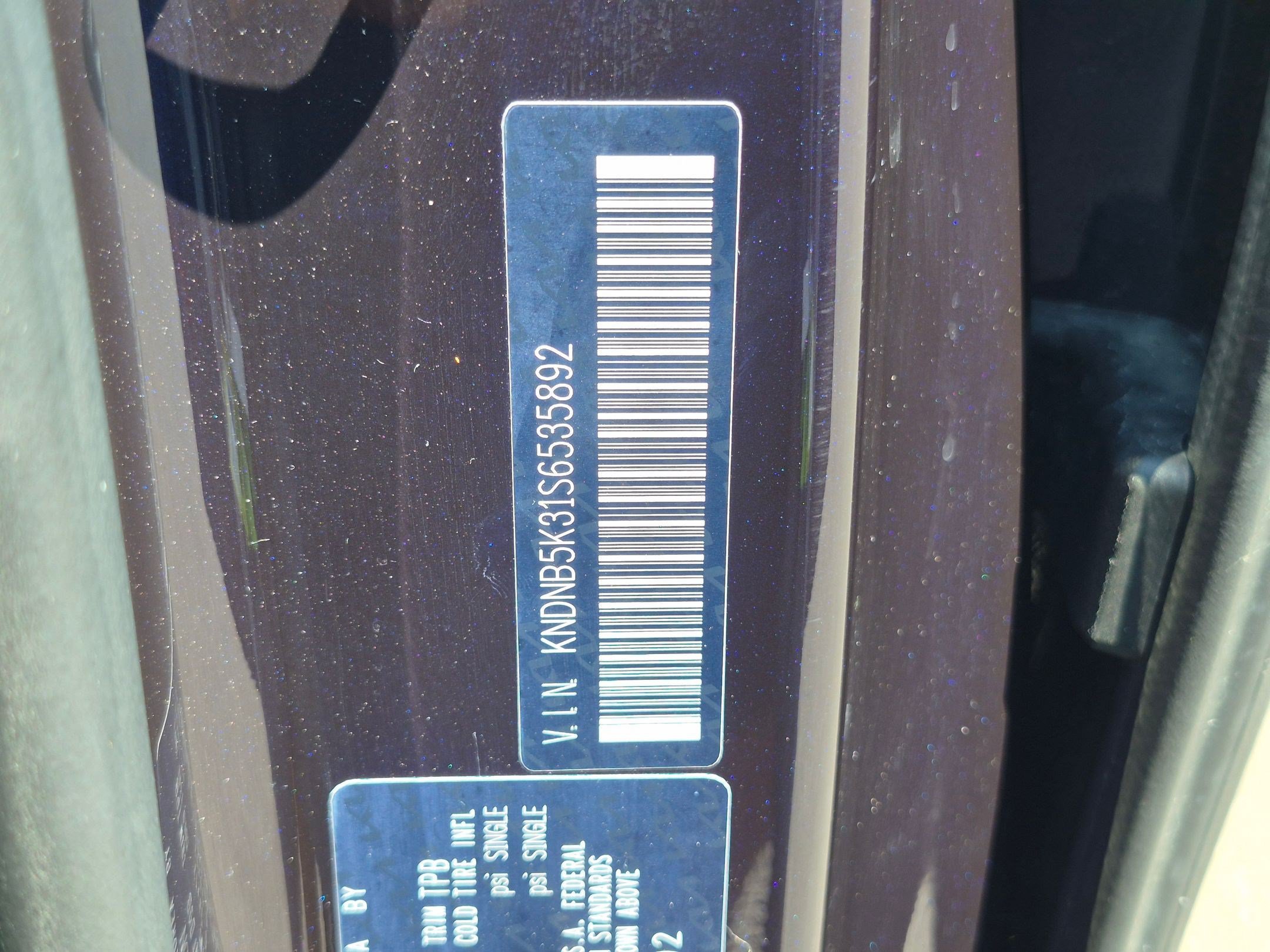 Used 2025 Kia Carnival FWD image 38