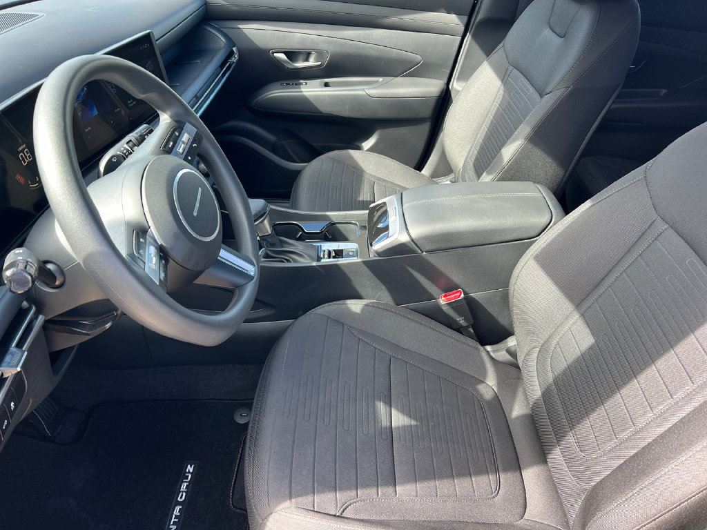 Used 2026 Hyundai Santa Cruz SE FWD image 17