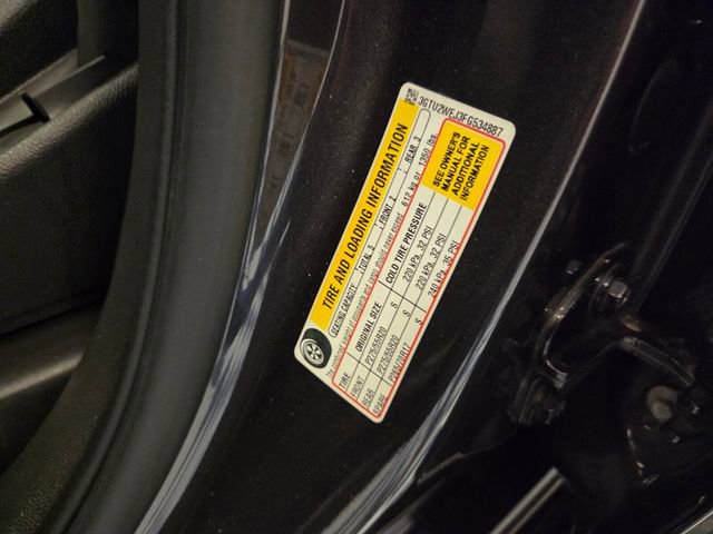 Used 2015 GMC Sierra 1500 Denali w/ Driver Alert Package image 16