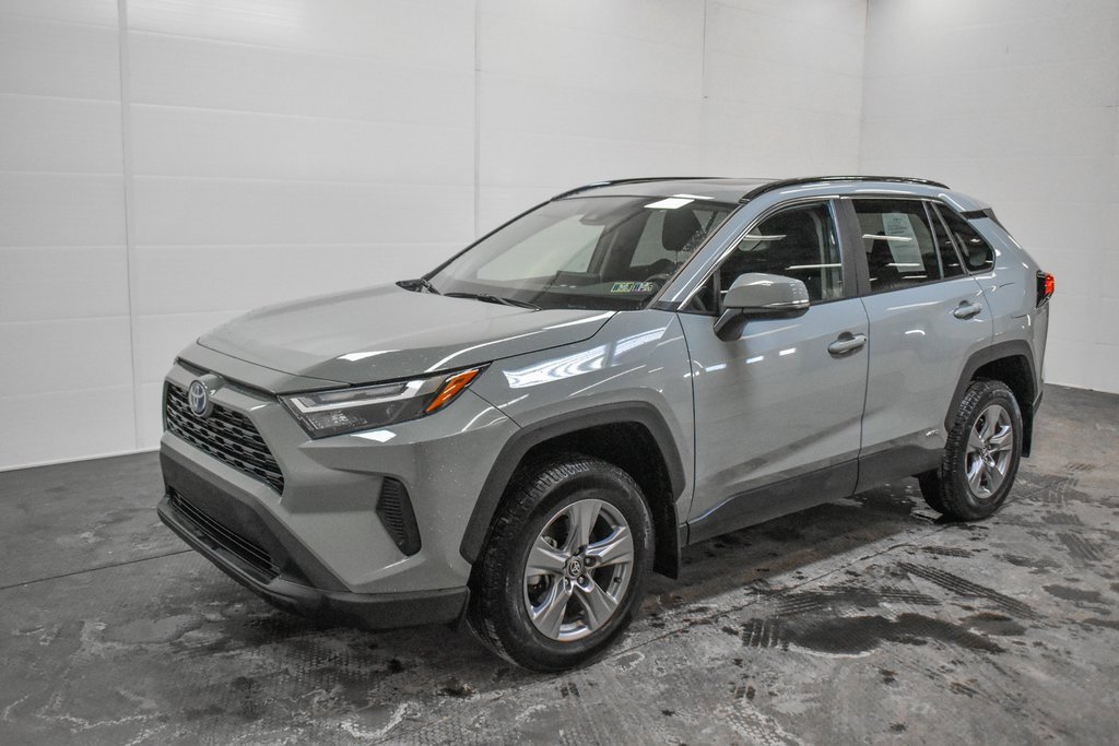 Used 2023 Toyota RAV4 XLE image 3