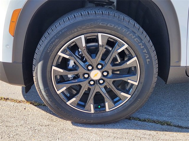 New 2026 Chevrolet Traverse LT w/ Enhanced Driving Package image 13